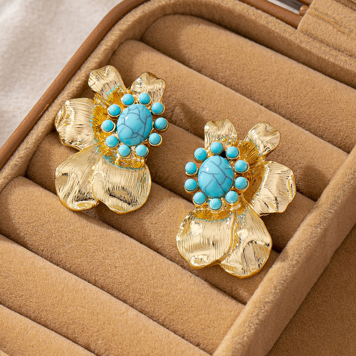 Fashion Alloy Geometric Irregular Petals Inlaid Turquoise Cold Style Design Earrings