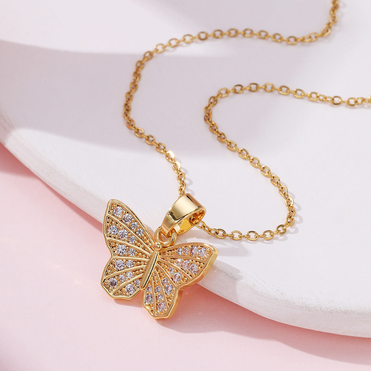 Female Refined Stylish Versatile Light Luxury Necklace