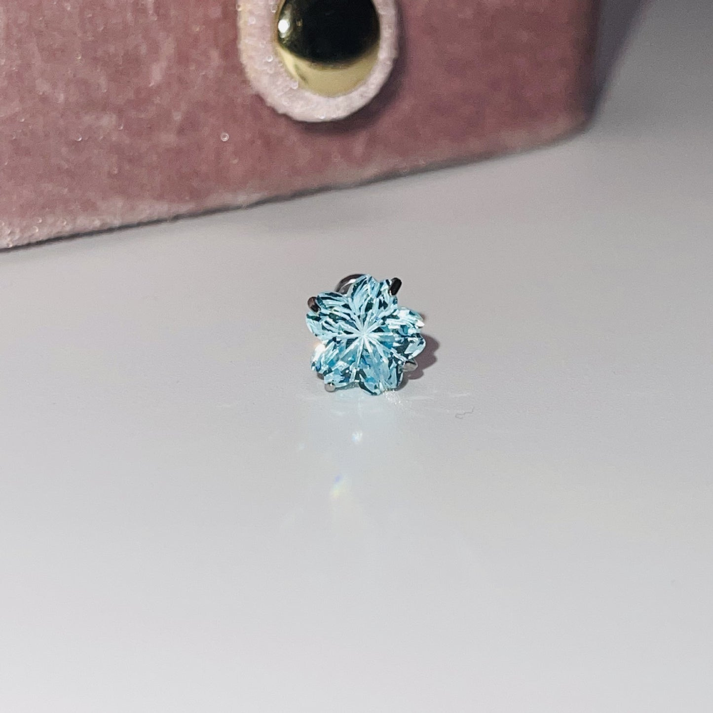 Cutting Flash Zircon Ear Bone Outer Spiral Titanium Steel Diamond Rings