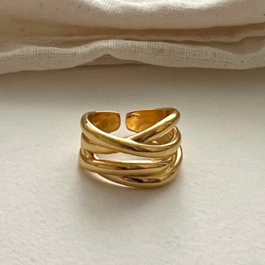 Irregular Highlight Line Cross Fashion Personality Ring
