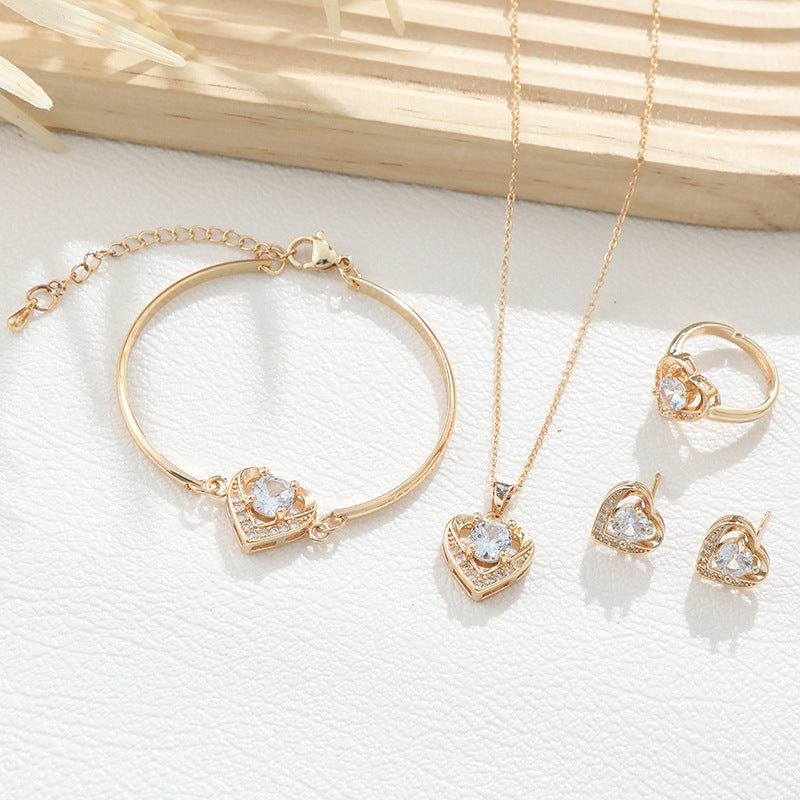 Copper Material Slightly Inlaid Zircon Gold Plated Peach Heart Foreign Necklaces