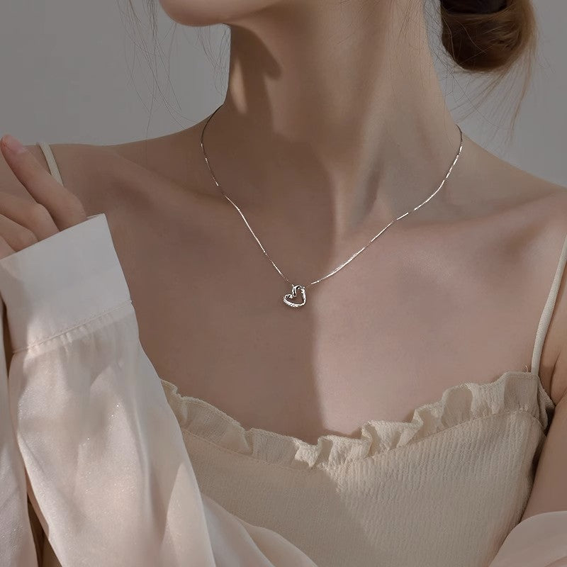 Women's Luxury Minority Design High-grade Heart-shaped Collarbone Gifts For Necklaces