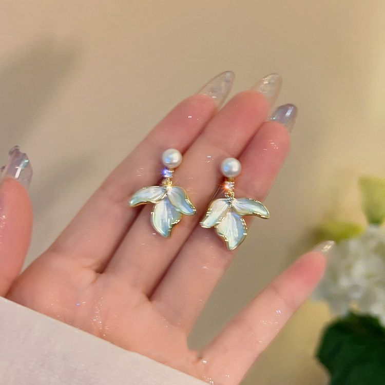 Women's Needle Fresh Flower For Mori Temperamental Stud Earrings