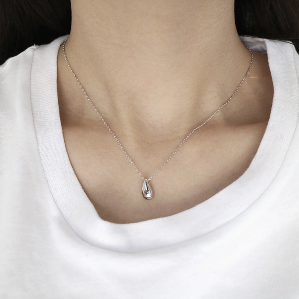 French Style High-grade Clavicle Chain Does Not Necklaces