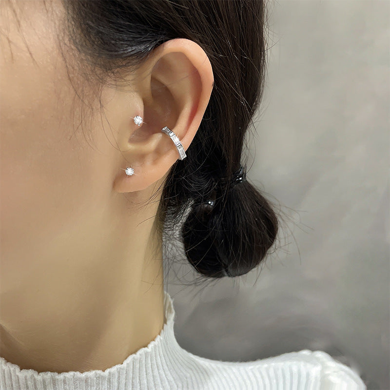 Cross Diamond Plaid French Style Temperament Classic Wave Ear Clip