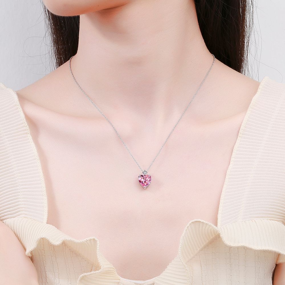 Style Simple Fashion Heart-shaped Pendant Summer Small Short Sweet Necklaces