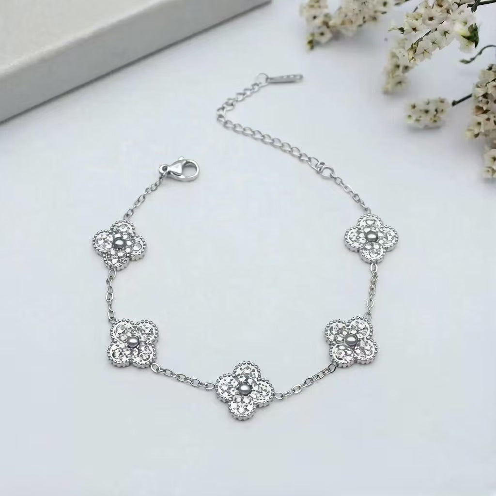 Clover Pork Belly Female Titanium Steel No Fading Diamond Double-sided Bracelets