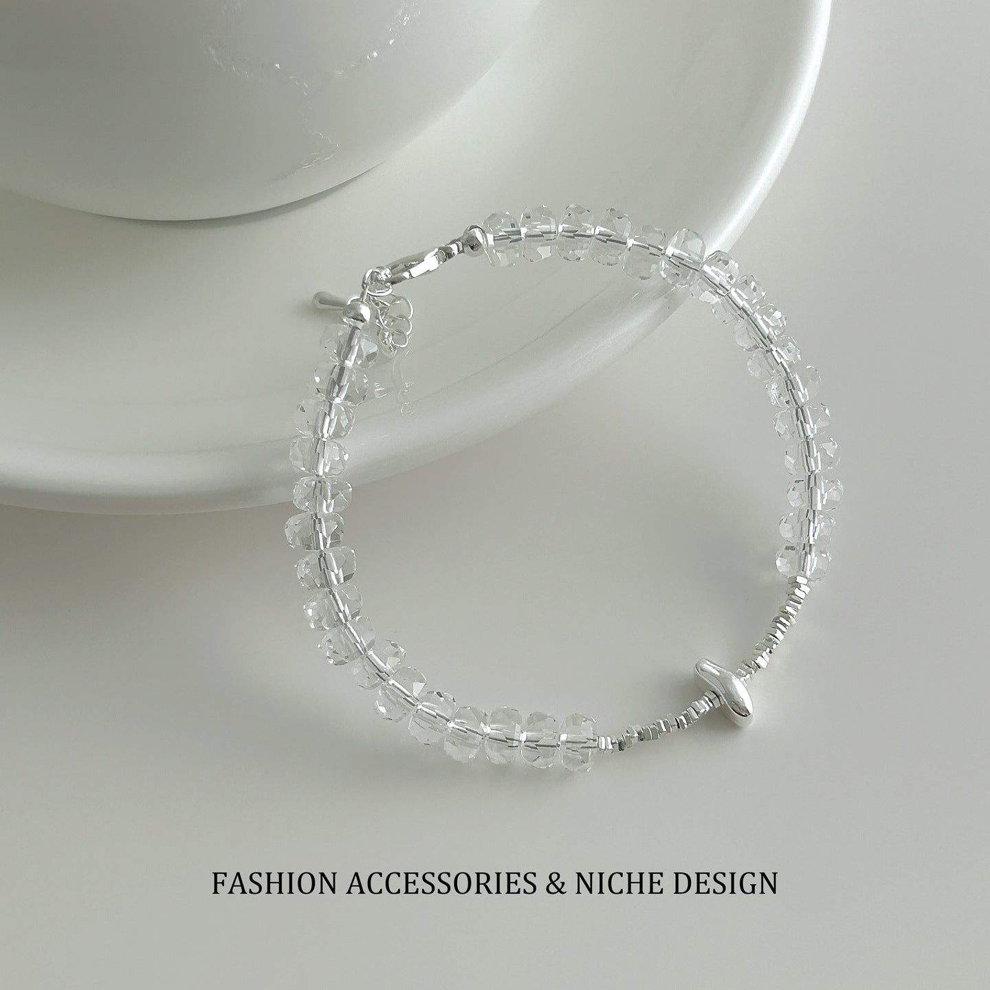 Pieces Of Sier White Crystal Fashion Simple Design Versatile Light Bracelet