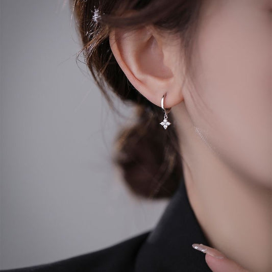Trendy Four-leaf Flower Floral Sweet Ear Clip Earrings