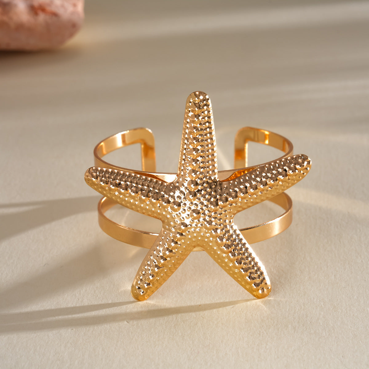 Women's Metal Pleated Flowers Openings Suit Niche Exaggerated Light Luxury Bracelet