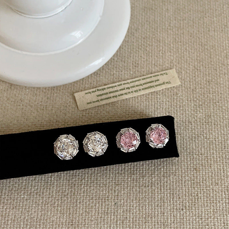 Women's Simple Versatile Personality Small Exquisite Fashion Earrings