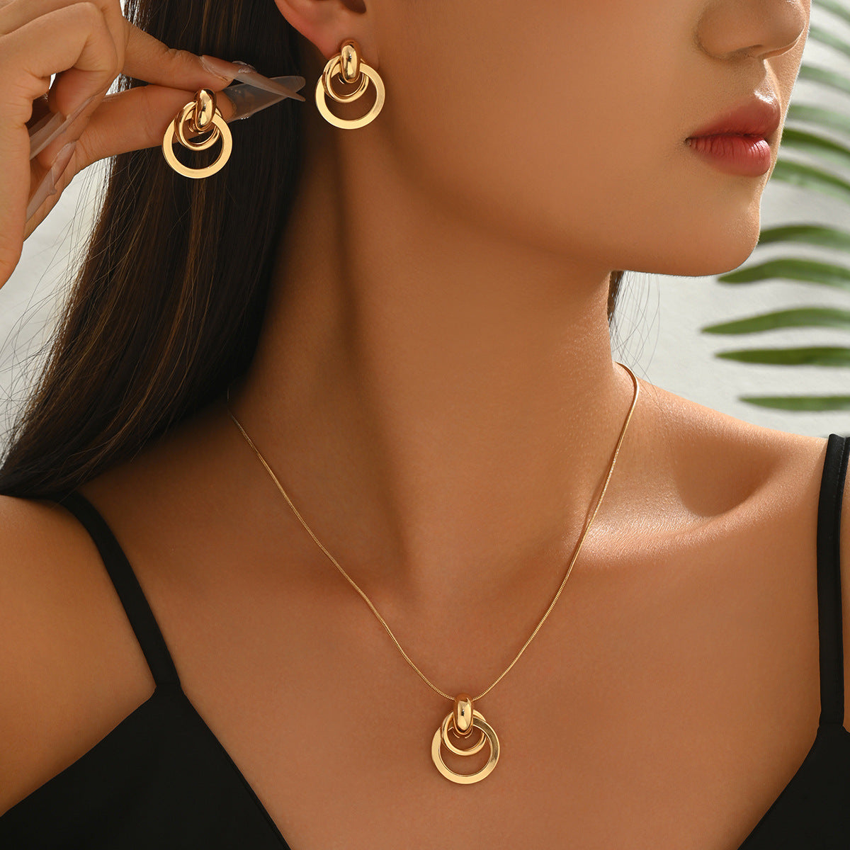 Geometric Metal Glossy Surface Design Versatile High Jewelry Set