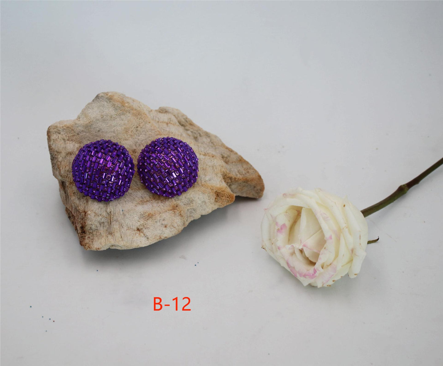 Circle Metal Button Ear Elegant Generous Earrings