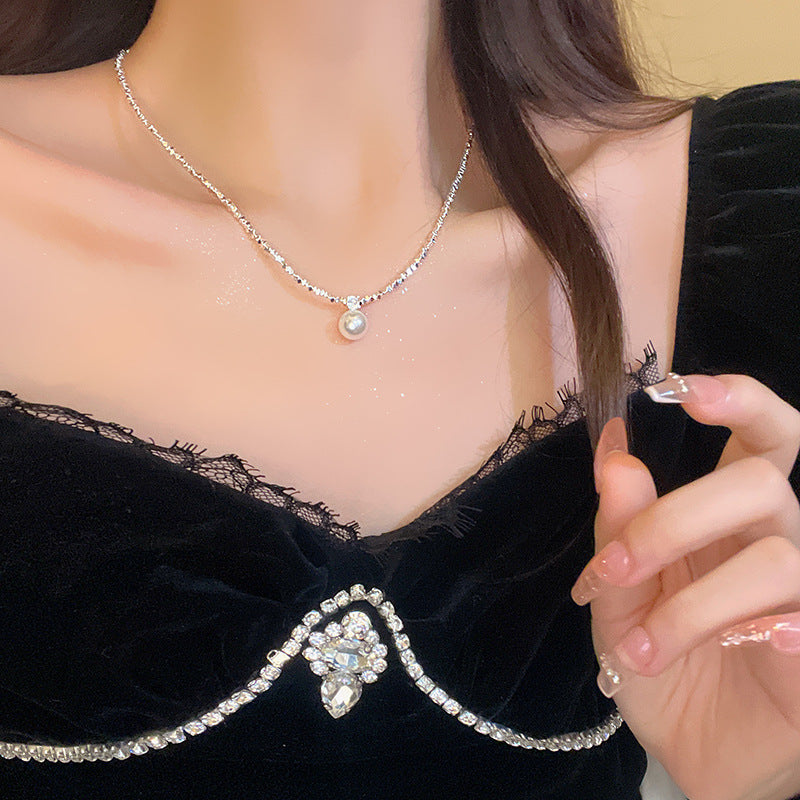 Women's Pearl Design Advanced Clavicle Chain Light Necklaces