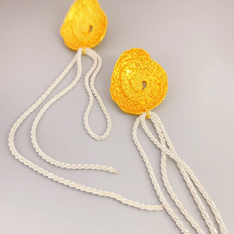 Women's Retro Fashionable Golden Light Luxury Sier Tassel Contrast Color High-grade Rings