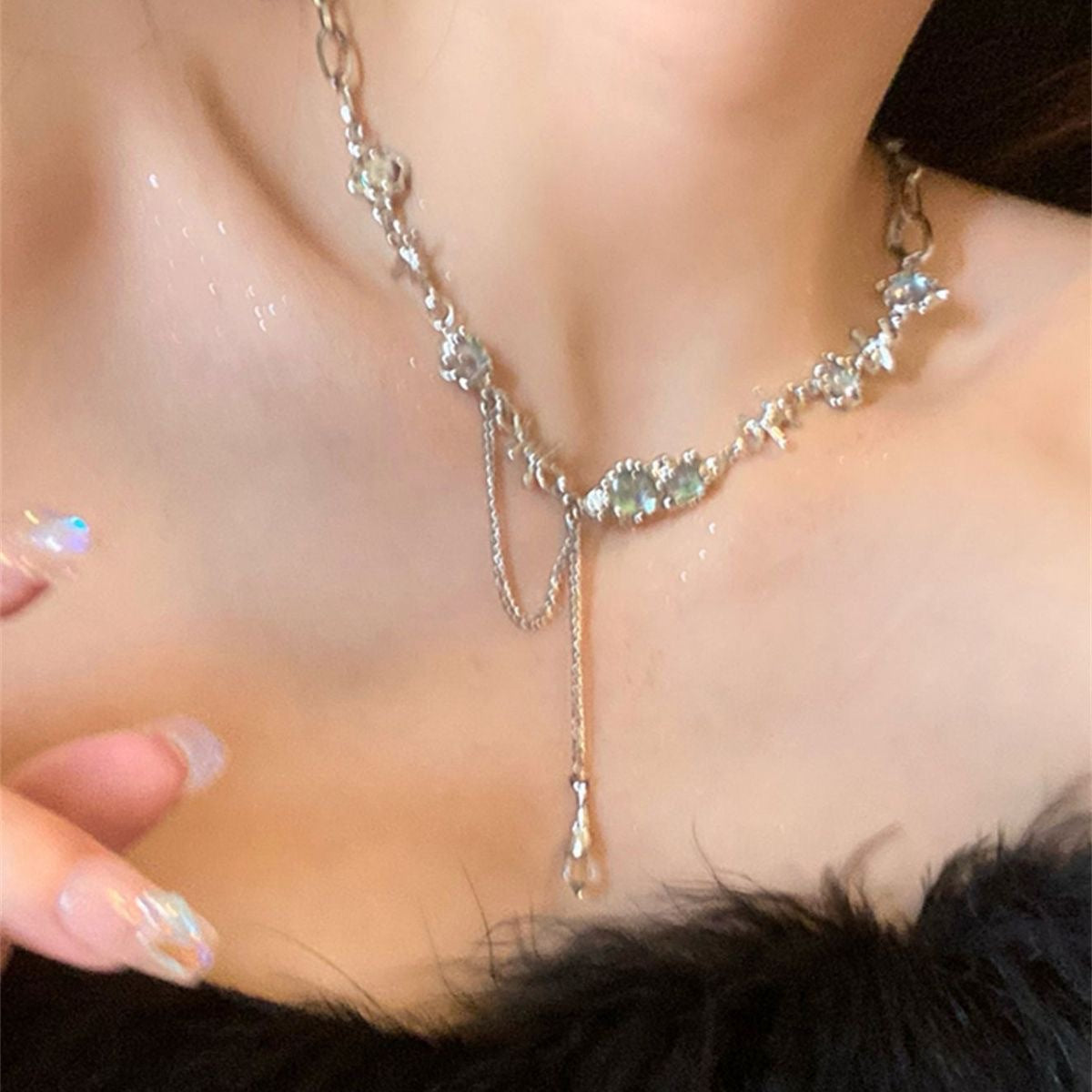 Niche Advanced Design Light Luxury Sweet Cool Hot Clavicle Chain Necklaces