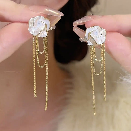 French Style Drip Glazed White Camellia Tassel Design Rings