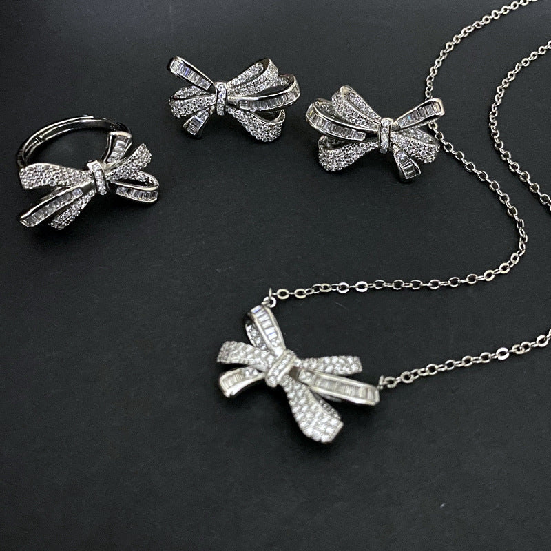 Artificial Female Plated Bow Temperament Entry Lux Pendants