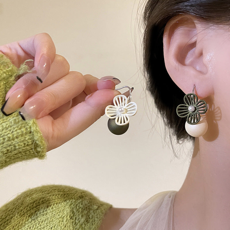 Women's Needle Fresh Flower For Mori Temperamental Stud Earrings