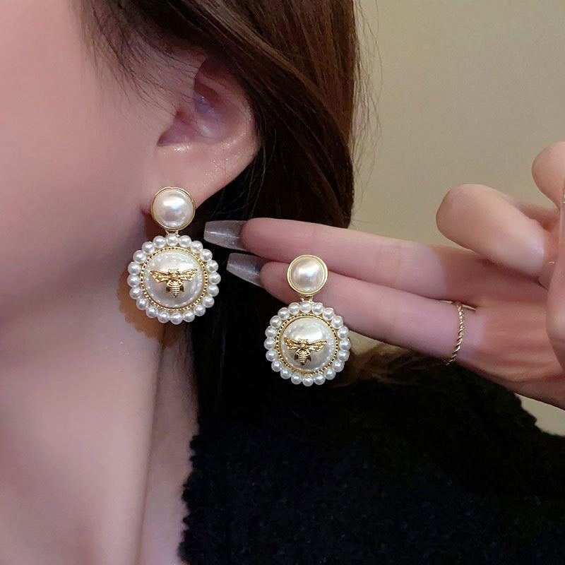 Women's Classic Style Trendy Niche Design Light Luxury Stud Earrings
