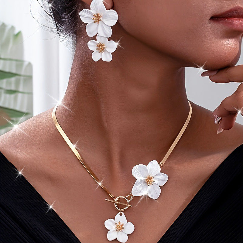 Women's Fashionable Elegant High-grade Alloy Flower Suite Jewelry Set