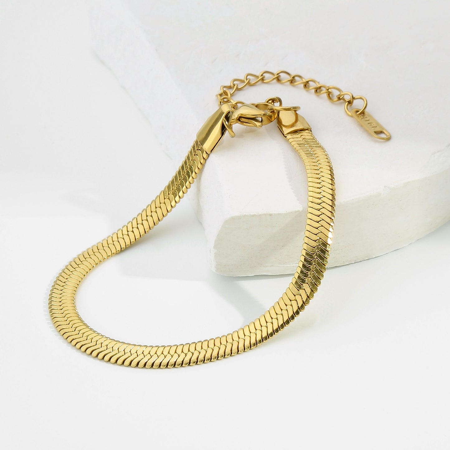 Women's Simple Trendy Steel Peptide Gold-plated Chain Like Bracelets