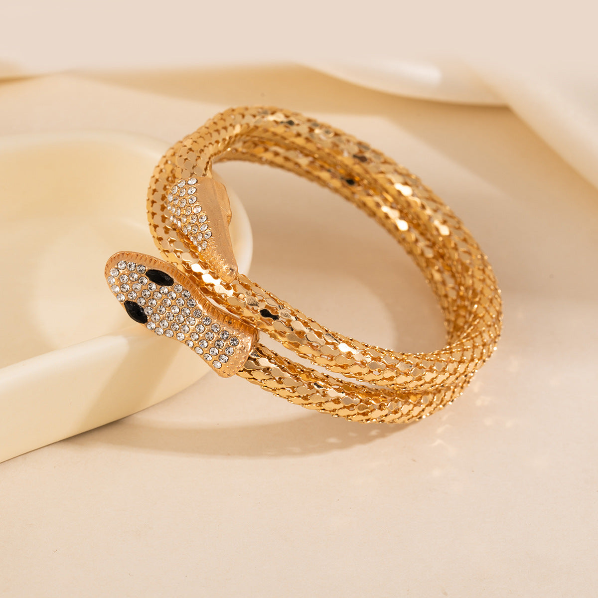Women's Exaggerated Personalized Fashion Simple Snakelike Winding Vintage Bracelet