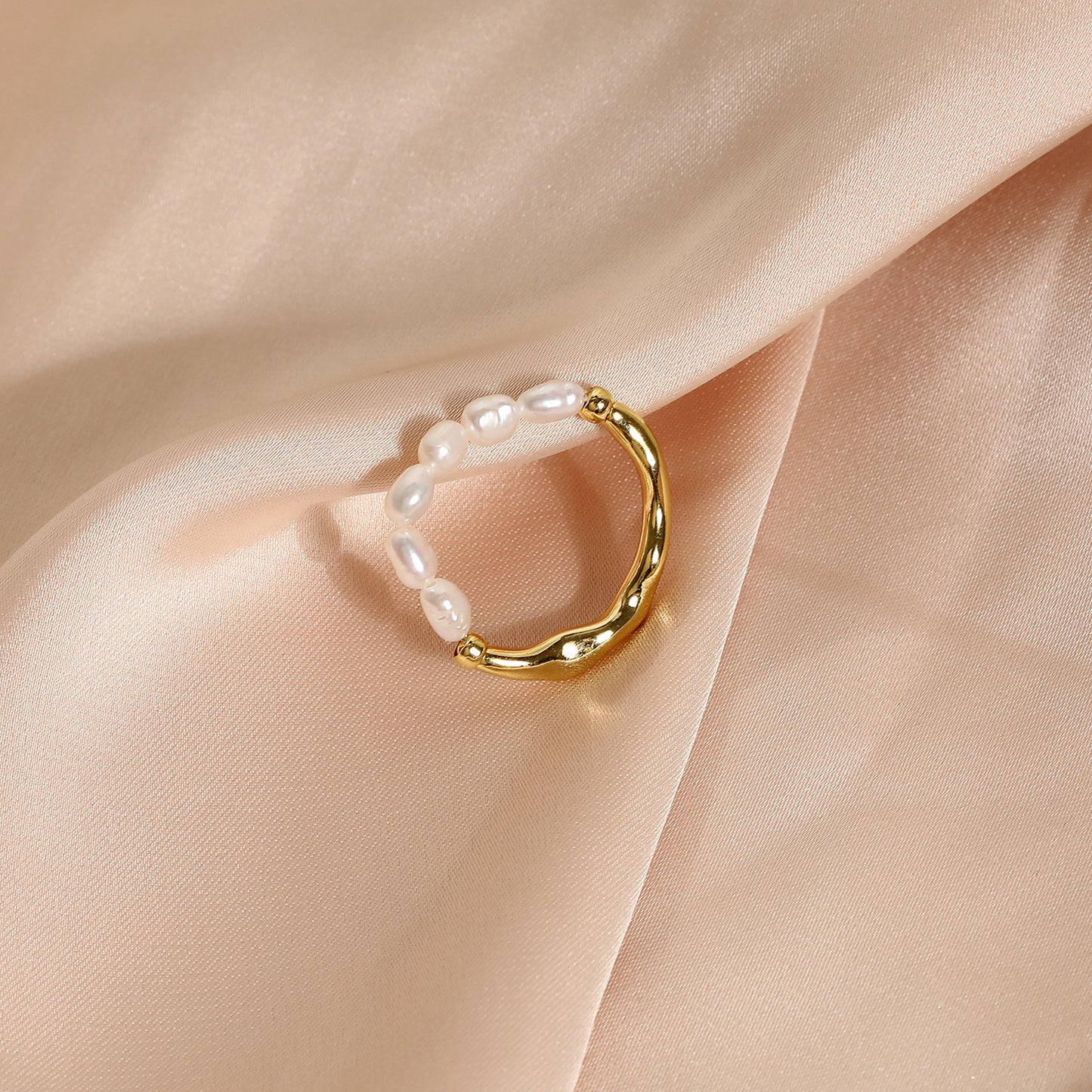 Women's Freshwater Pearl Design Style Fashion Rings