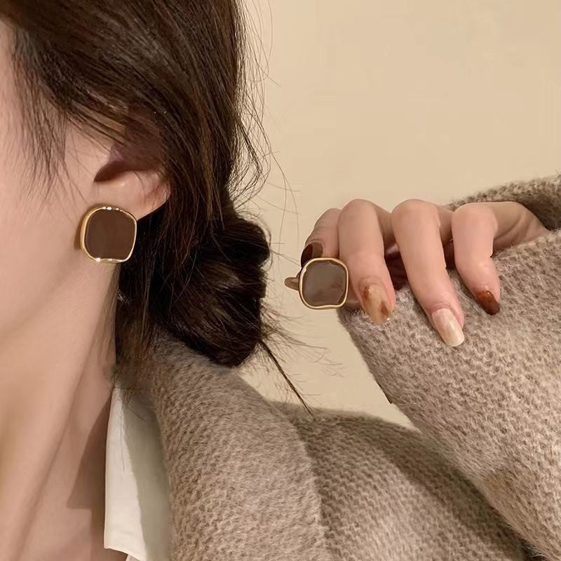 Color Female Niche Design Advanced French Stud Earrings
