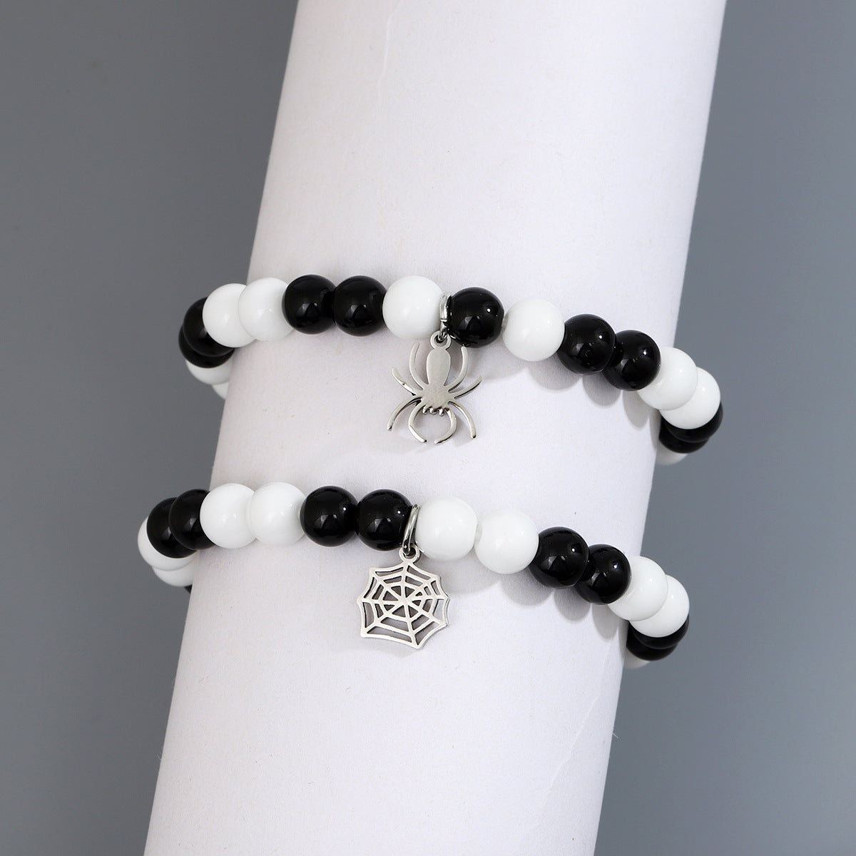 Bracelets de perles brillantes noires et blanches pour femmes et hommes