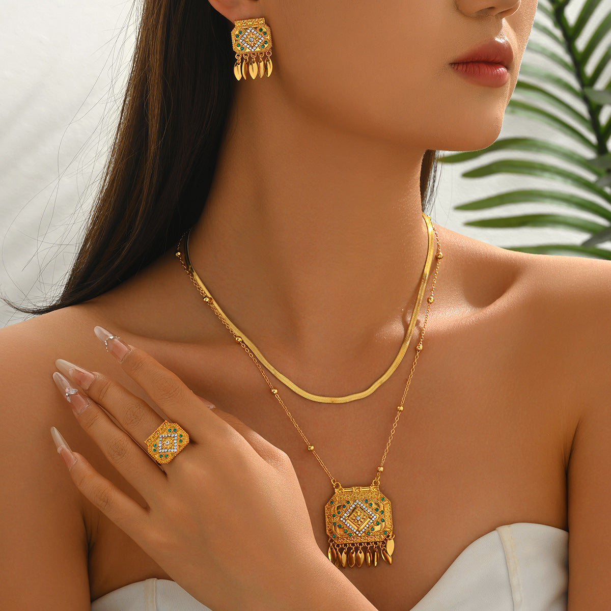 Light Luxury Simple Palace Style Metal Square Earrings