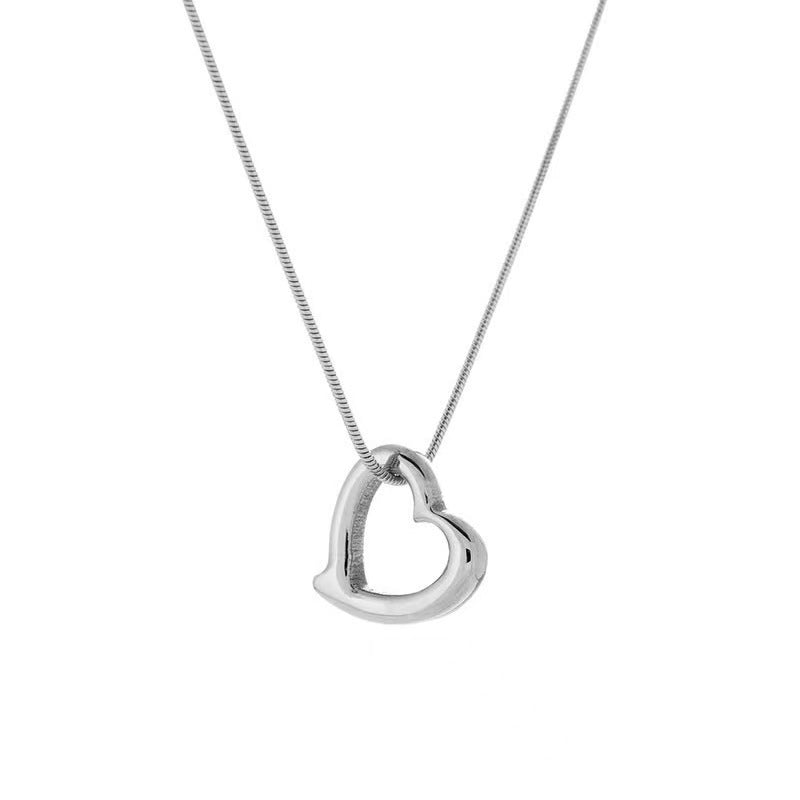 Heart-shaped Female Temperament Wild Stainless Clavicle Necklace