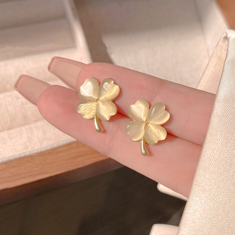 Women's Clover Summer Small Fresh Trendy Niche High-grade Ear Stud Earrings