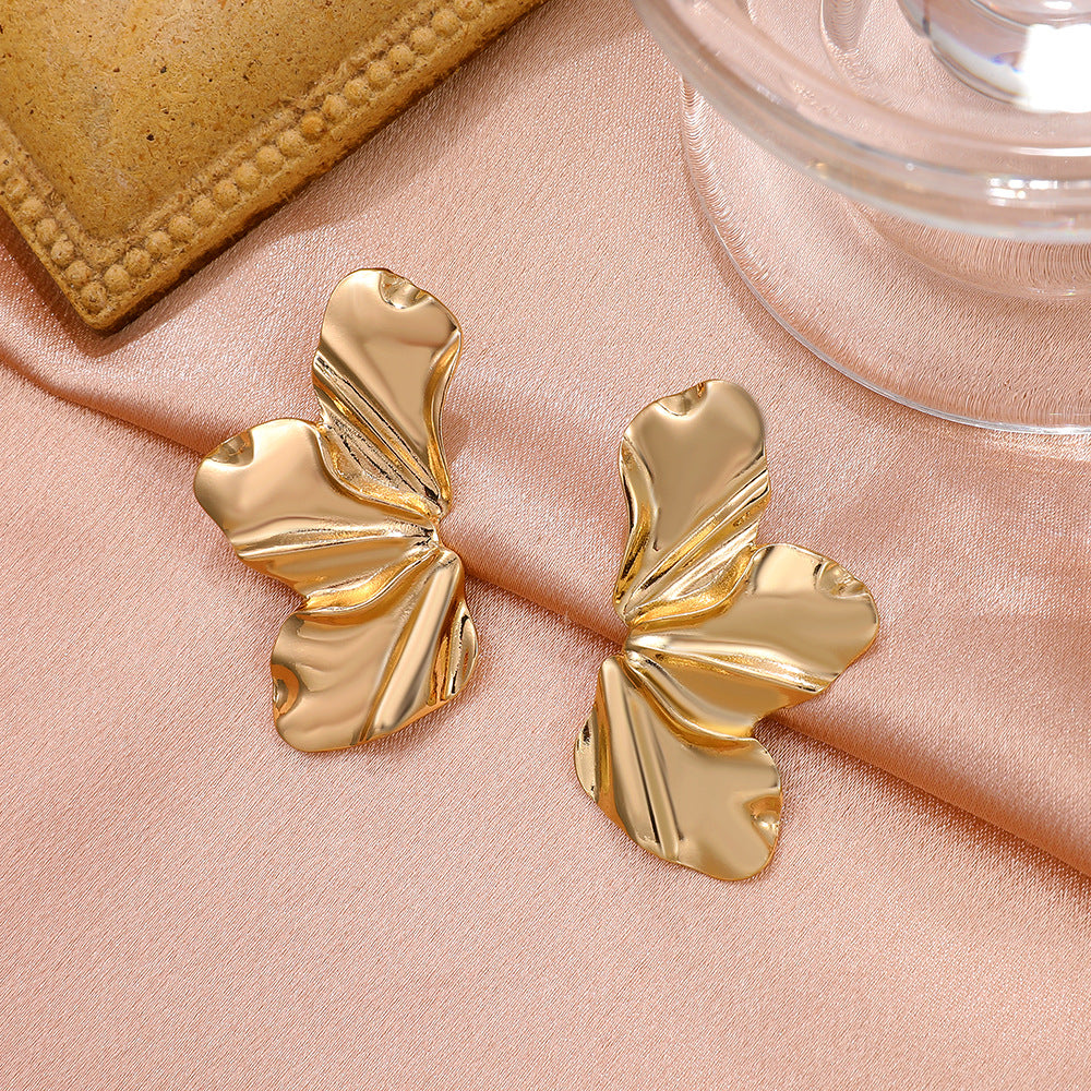 Women's Exaggerated Golden Flower Simple Elegant Matte Irregular Earrings