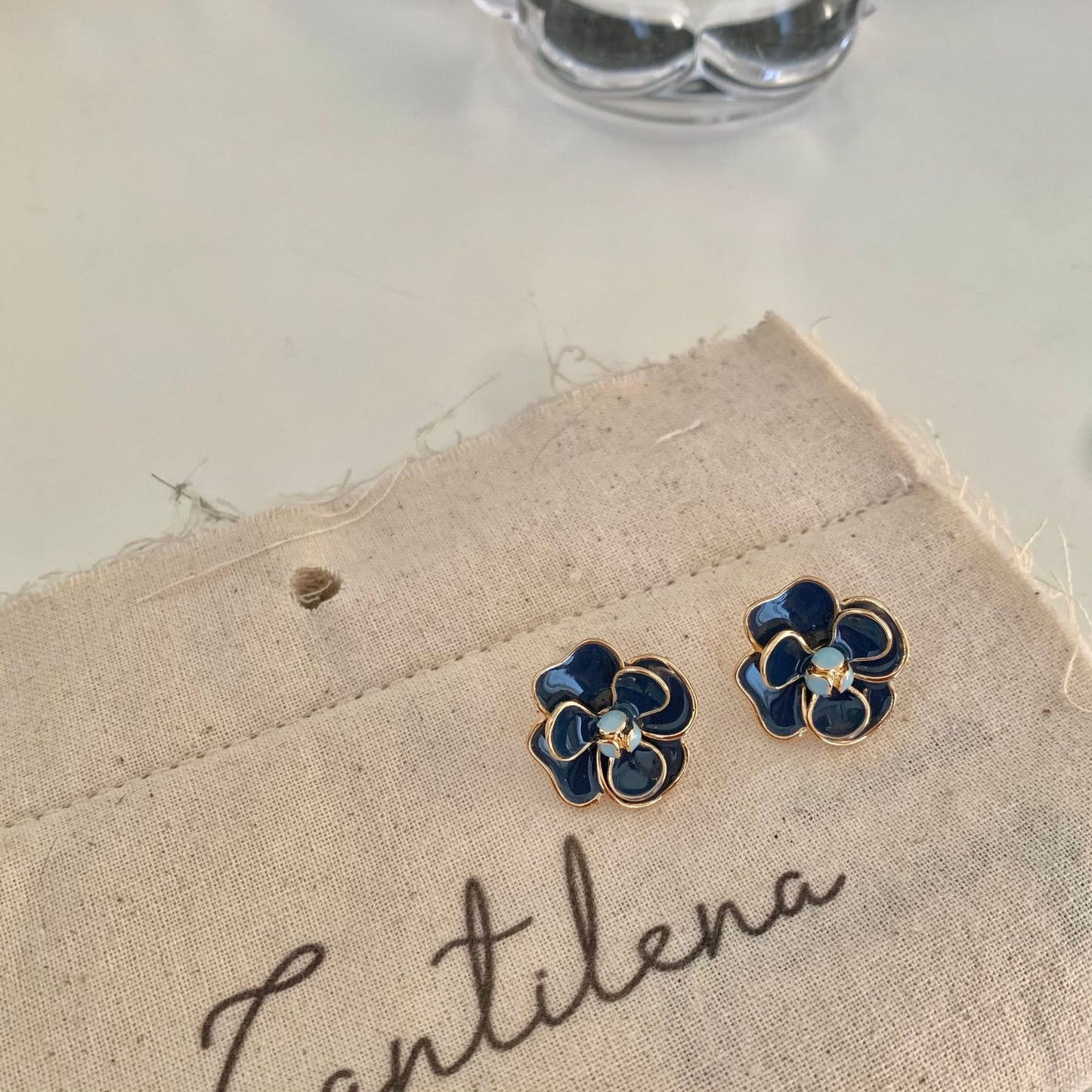 Hepburn Style Camellia Blue Female Temperament Earrings