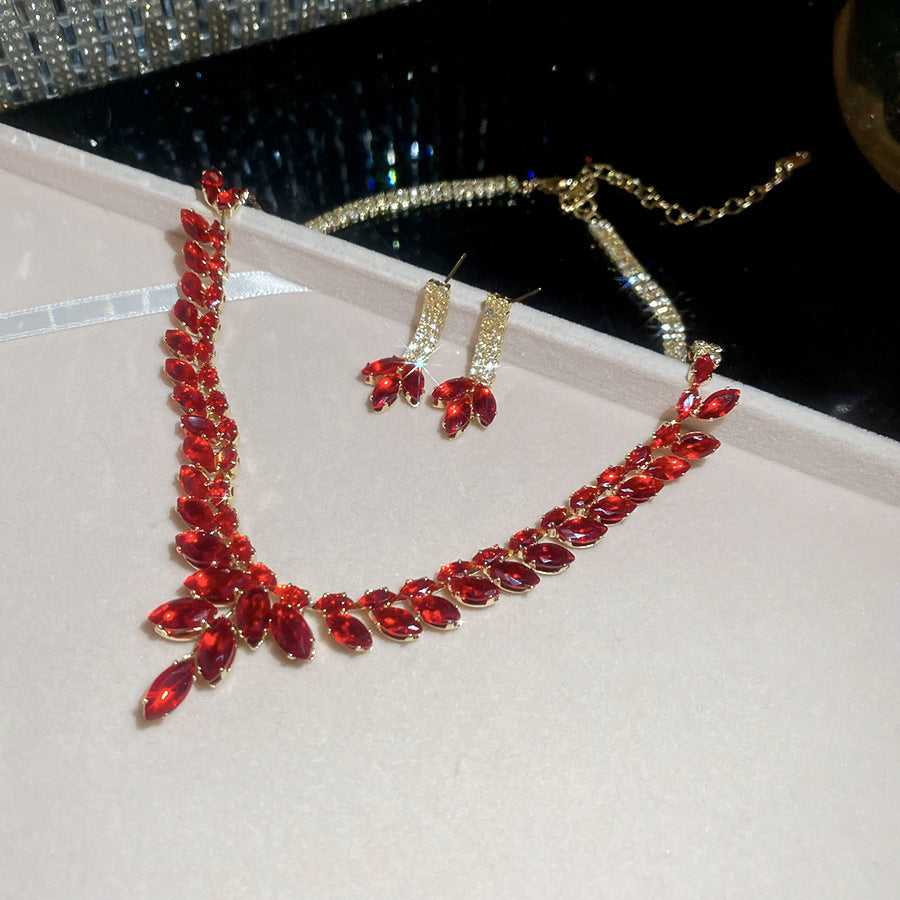 With Diamond Flower Ear Niche Design Clavicle Jewelry Set