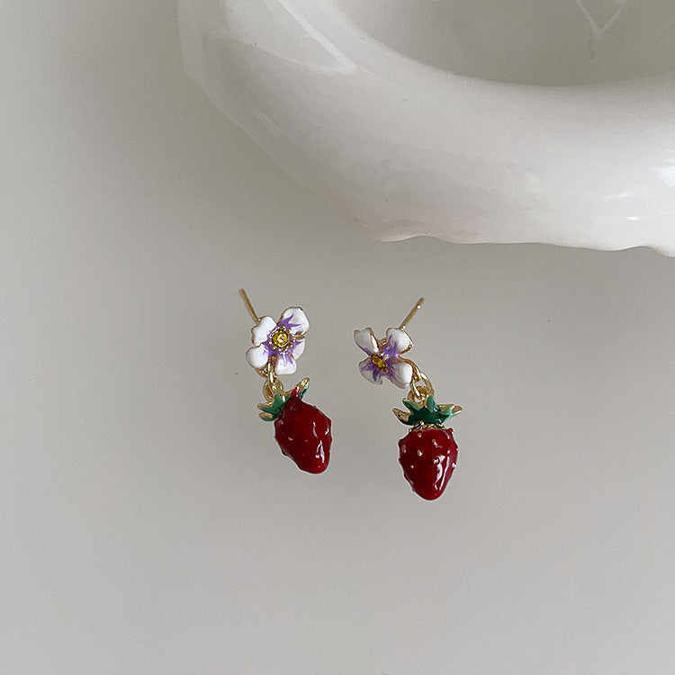 Flower Strawberry Female Design Retro Personality Earrings