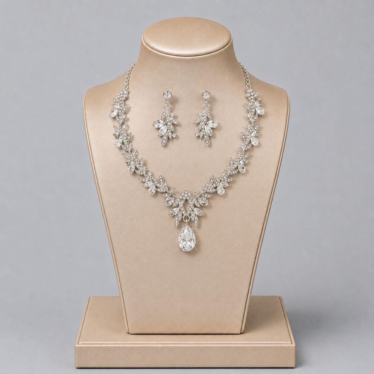 Alloy Rhinestone Light Luxury Dinner Dress Jewelry Set