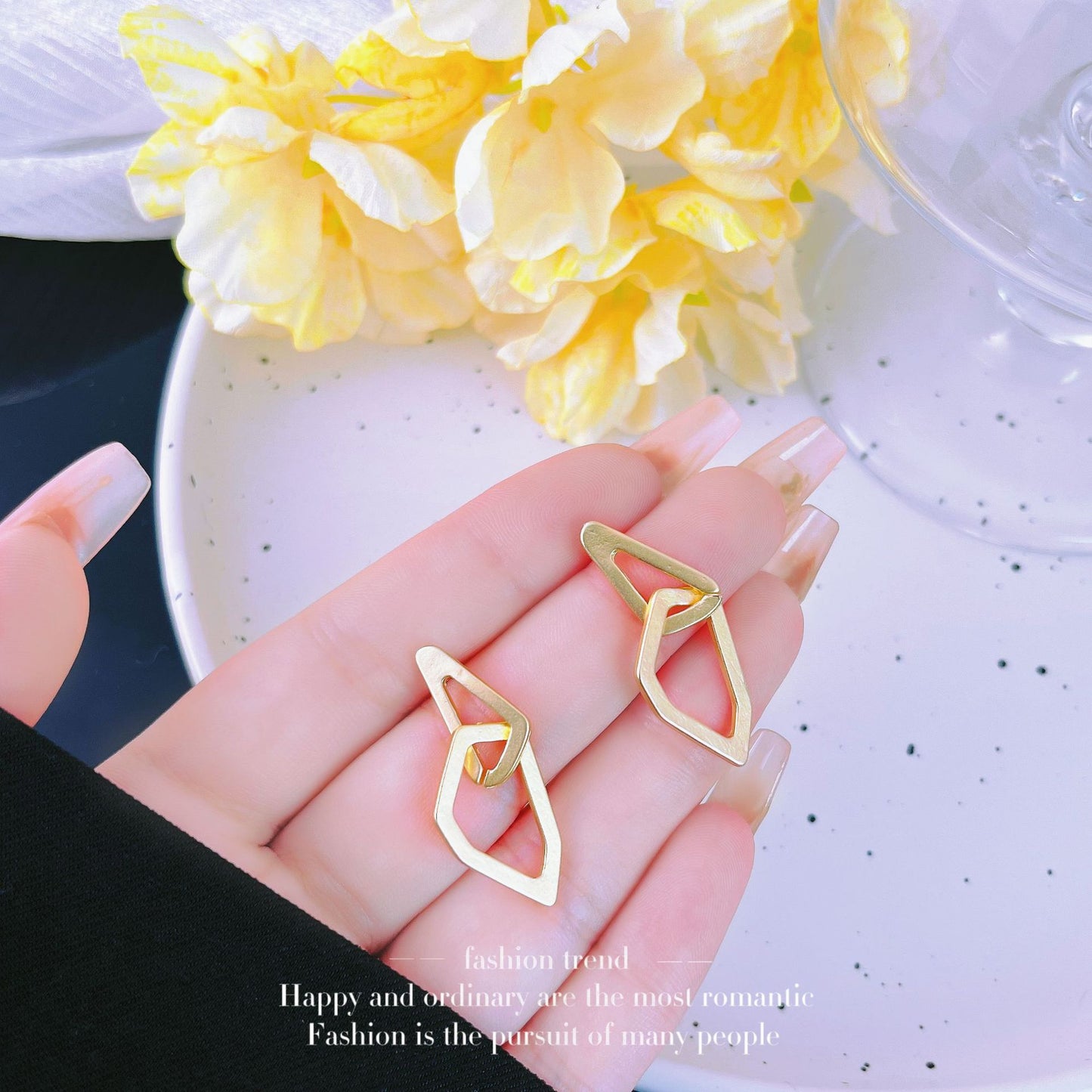 Matte Gold Irregular Female Sier Needle Cold Earrings