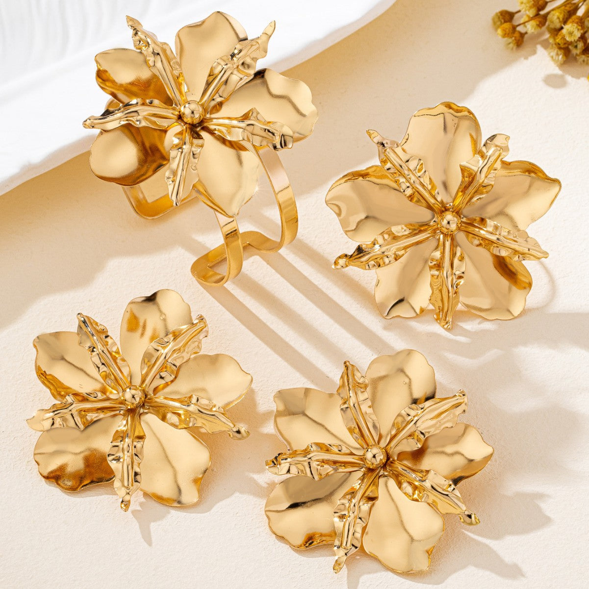 Women's Fashion Ear Retro Beautiful Exaggerated Floral Rings