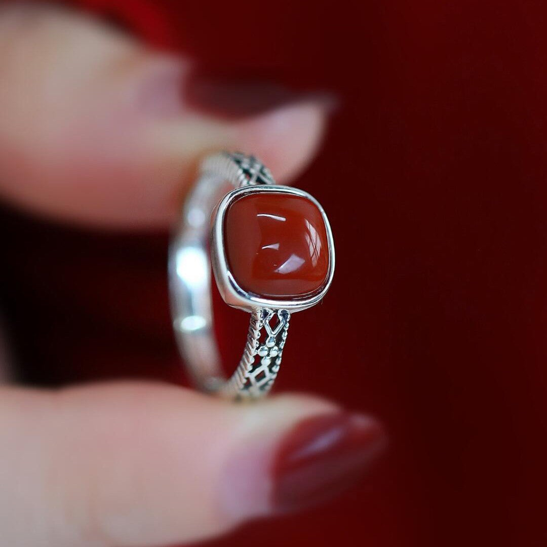 Retro Chinese Square Sugar Hollow Female Lace Ring