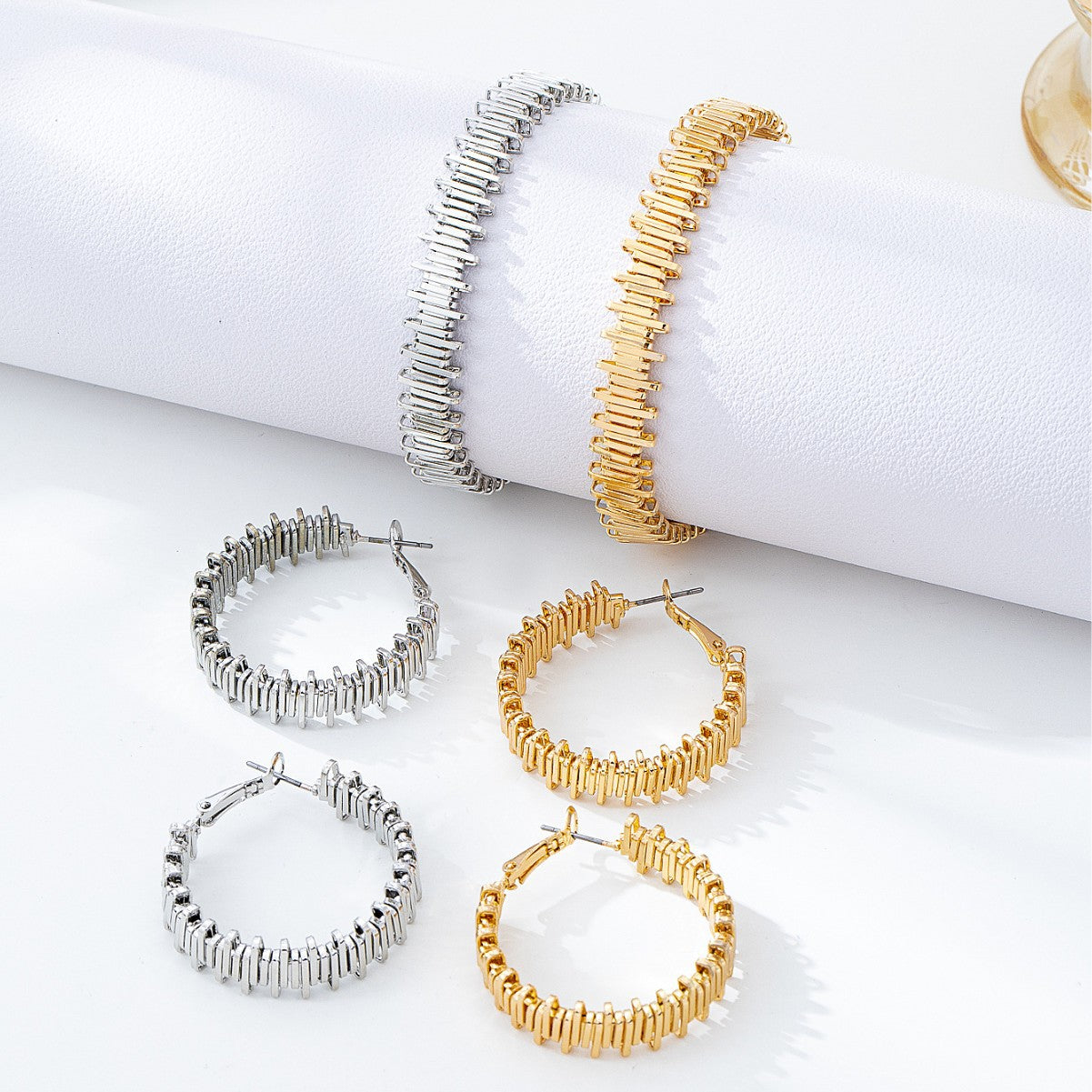 Casual Classic Of Niche Gear Pattern Bracelets