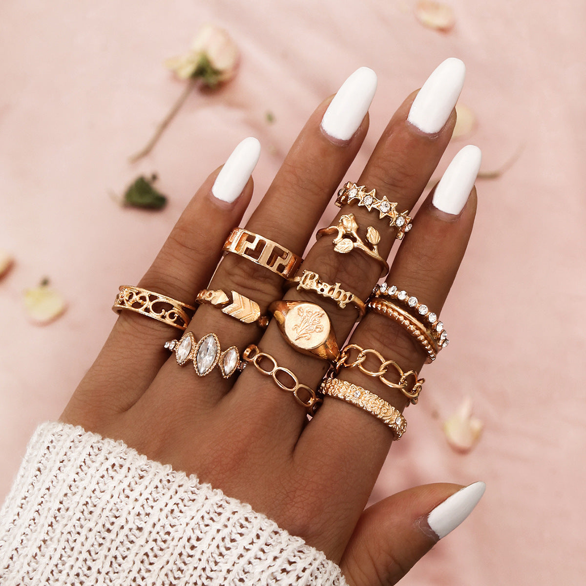Clearance Vintage Creative Heart Hollow Butterfly Rings
