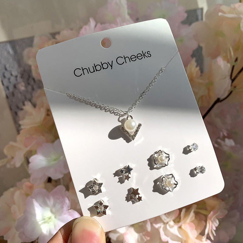 Korean Sier-plated Clover Pearl Heart-shaped Week Ladies Clavicle Chain Rings