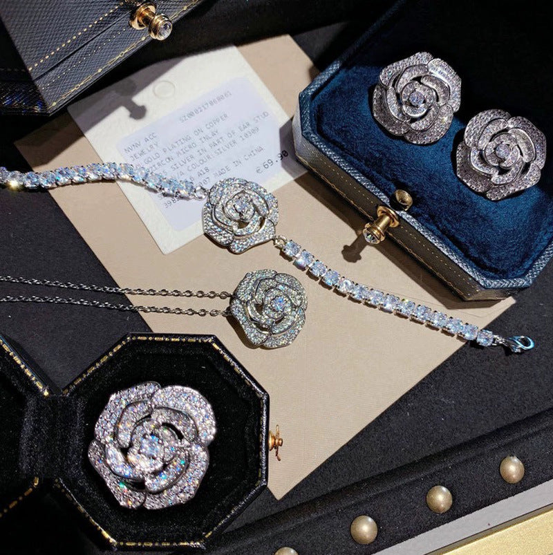 Women's Light Luxury Hollow Rose Ear Micro Setting Full Diamond Fashion Jewelry Set
