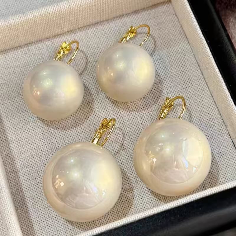 Pearl Female Button Niche High Sense Stud Earrings