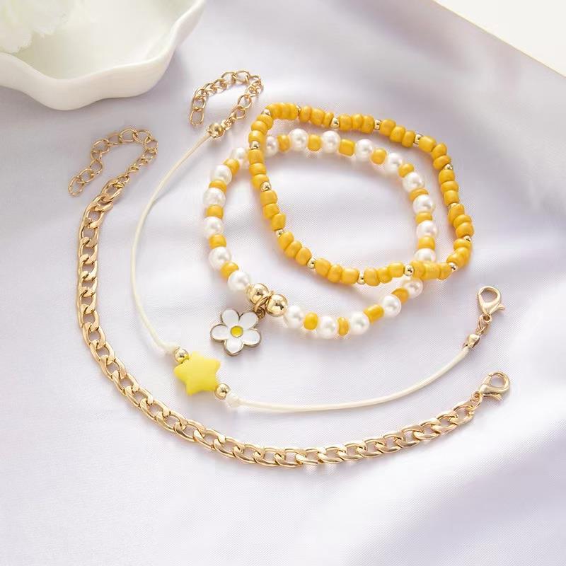 Suit Niche Fashion Small Flower Imitation Bracelets