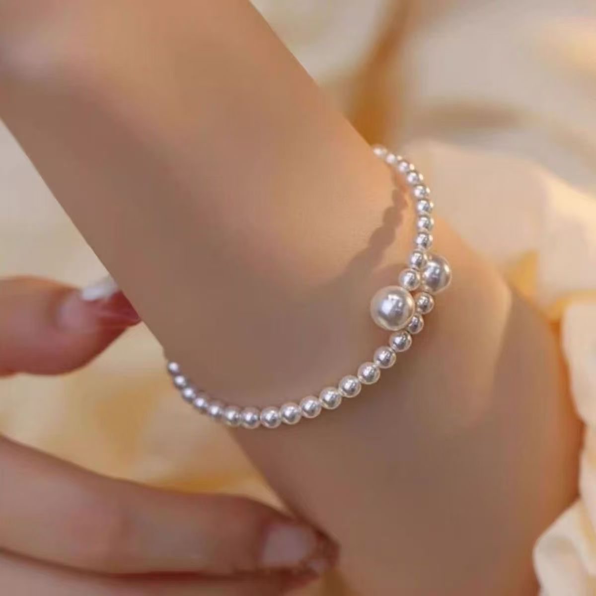 French Style Vintage Pearl Gentle Temperament Female Design Gift Simple Bracelet