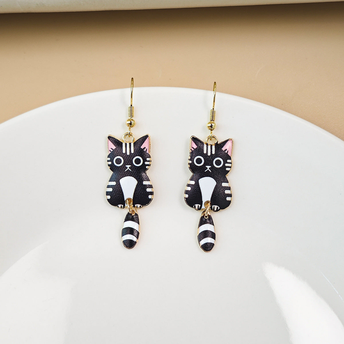 Women's Simple Fun Cute Cat Creative Personalized Dripping Oil Earrings