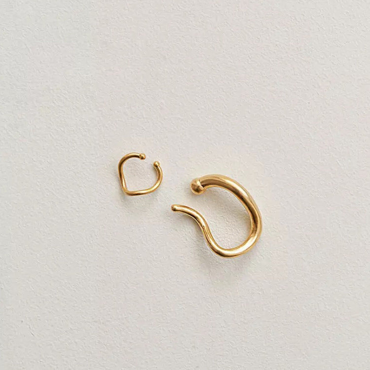 Women's French Retro Twisted Metal Niche Temperament Ear Clip